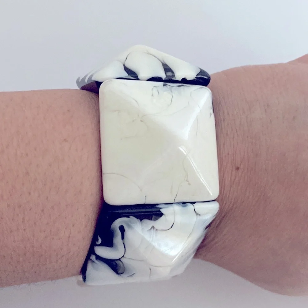 Howlite White/Black/Gray Marble Stretch Bracelet